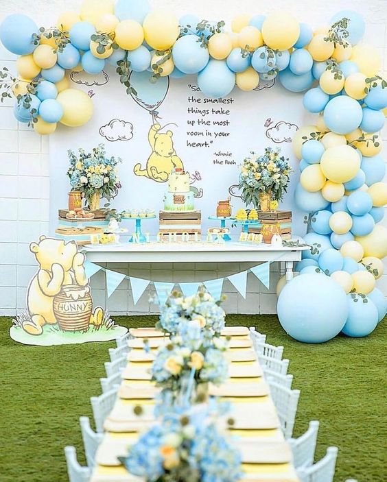 Winnie the Pooh Baby Shower Table Centerpiece  Disney baby shower, Baby  shower wishes, Baby bear baby shower