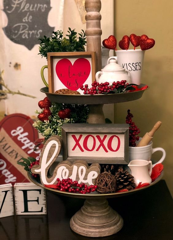 DIY Valentines Tray - DIY Sweetheart