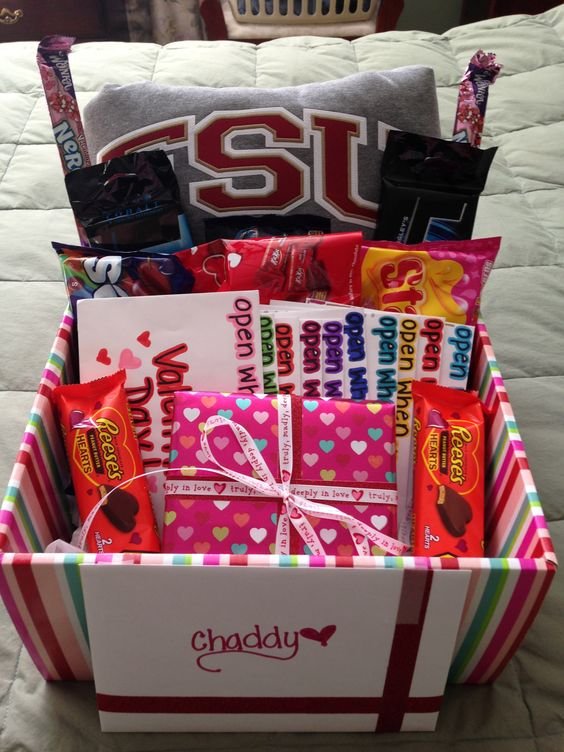 Boyfriend Valentines Day Basket Ideas